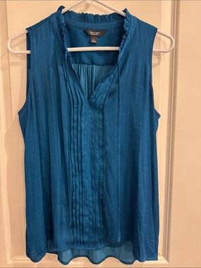 Vera Wang Teal Sleeveless Pintuck Blouse